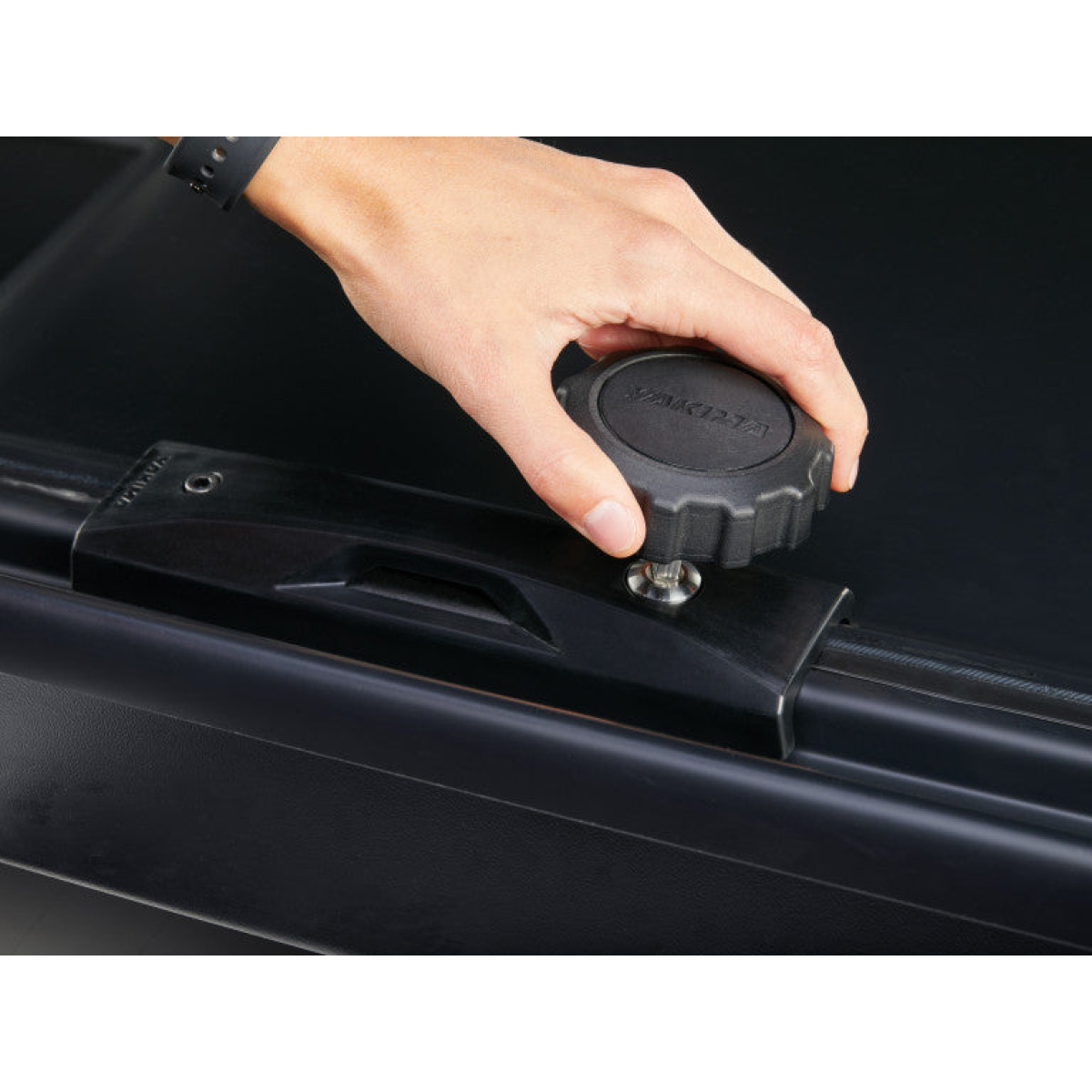 Автобокс Yakima SkyTour 420 Black Roof Box