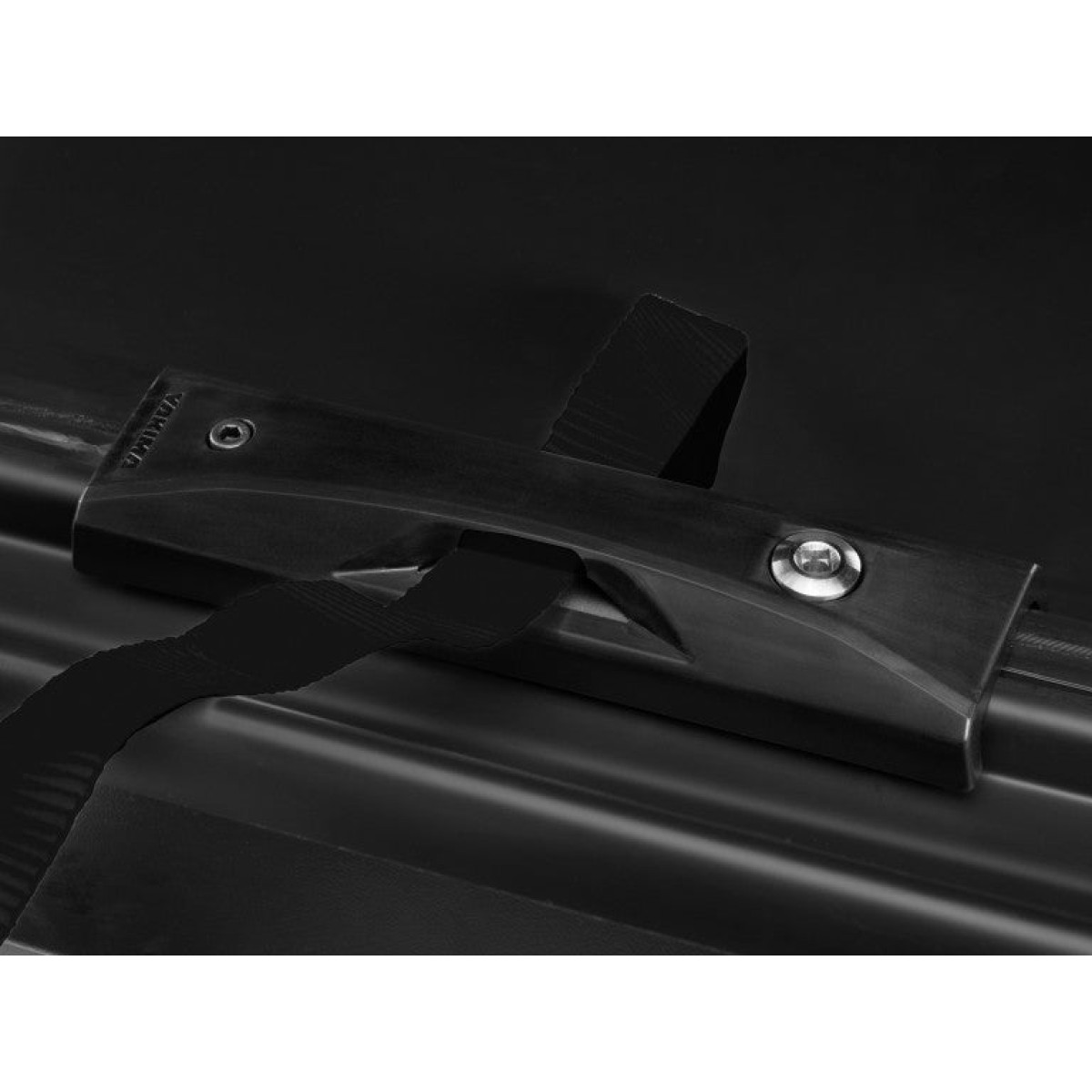 Автобокс Yakima SkyTour 420 Black Roof Box