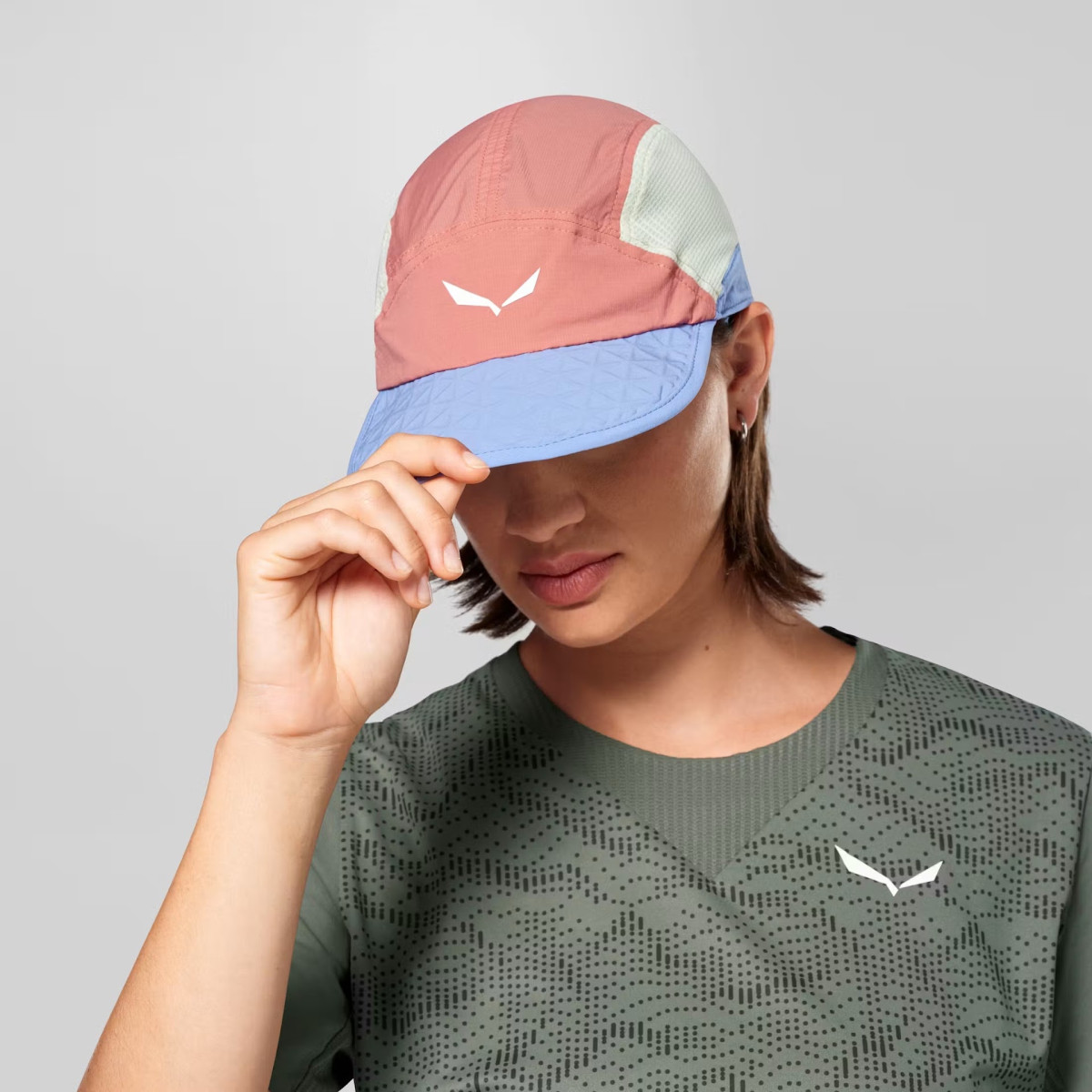 Шапка с козирка Salewa Pedroc 2 Durastretch Light Cap Desert Pink/Multi Color