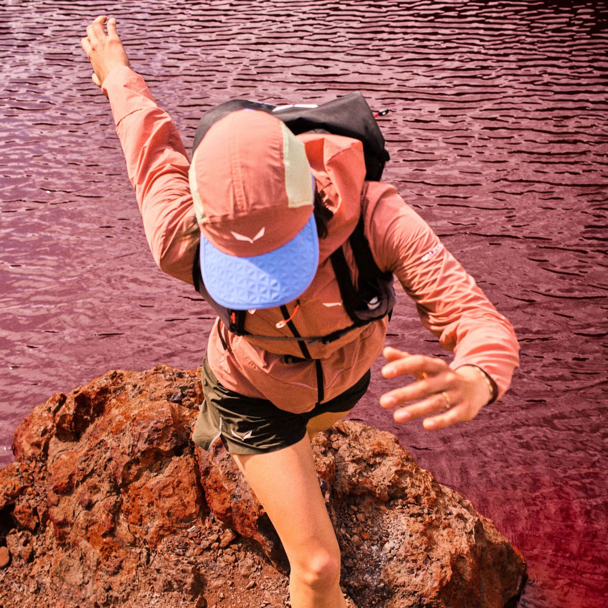 Шапка с козирка Salewa Pedroc 2 Durastretch Light Cap Desert Pink/Multi Color