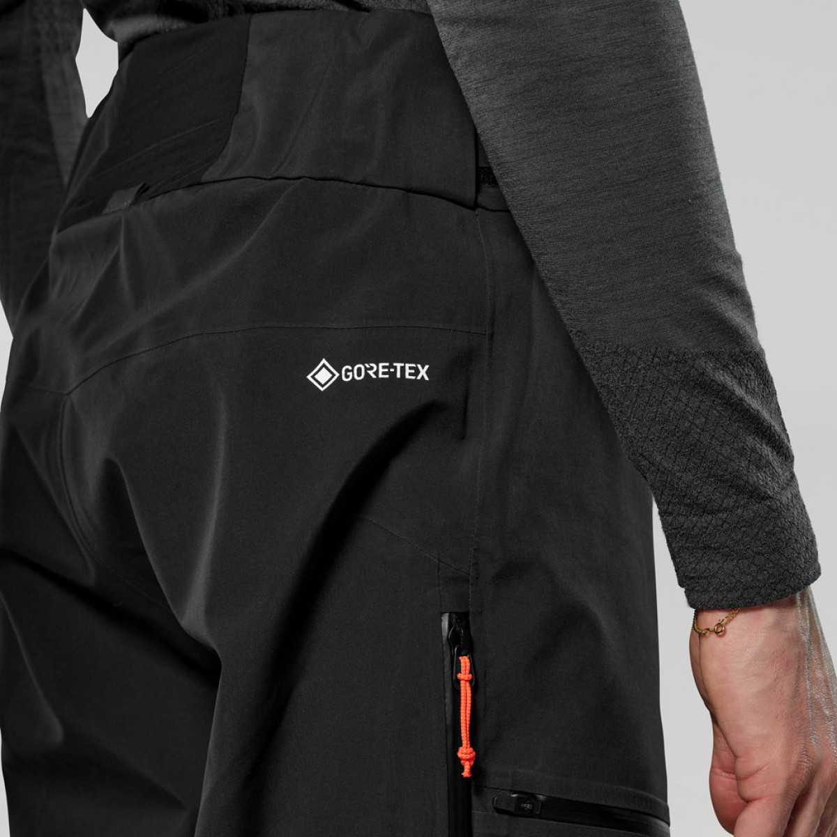 Мъжки туристически панталони Salewa Ortles GTX 3L Epe Pants Men Black Out