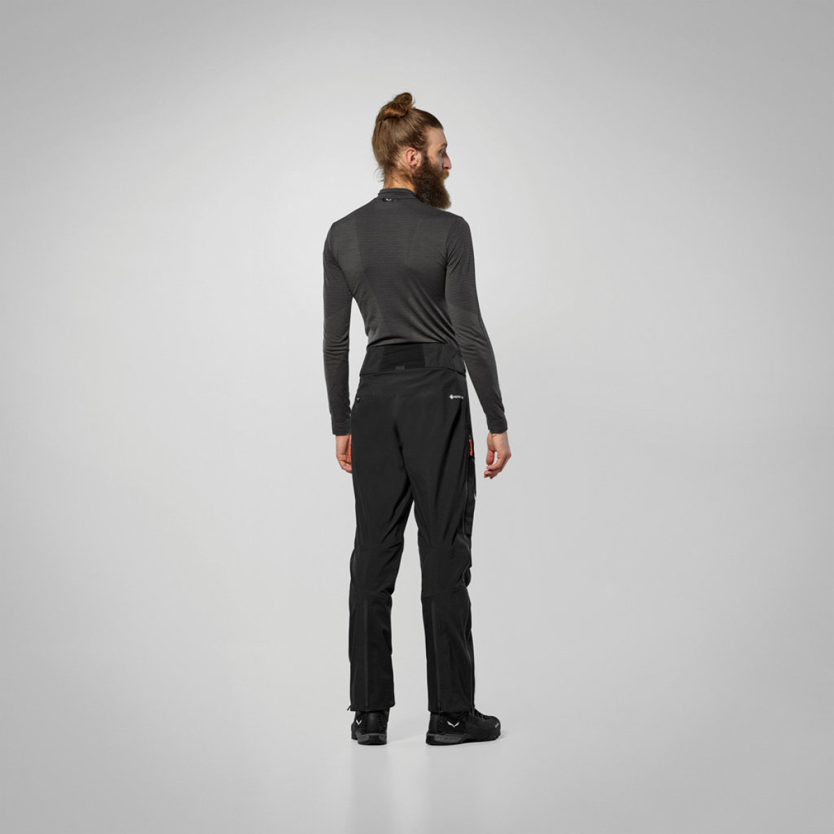 Мъжки туристически панталони Salewa Ortles GTX 3L Epe Pants Men Black Out