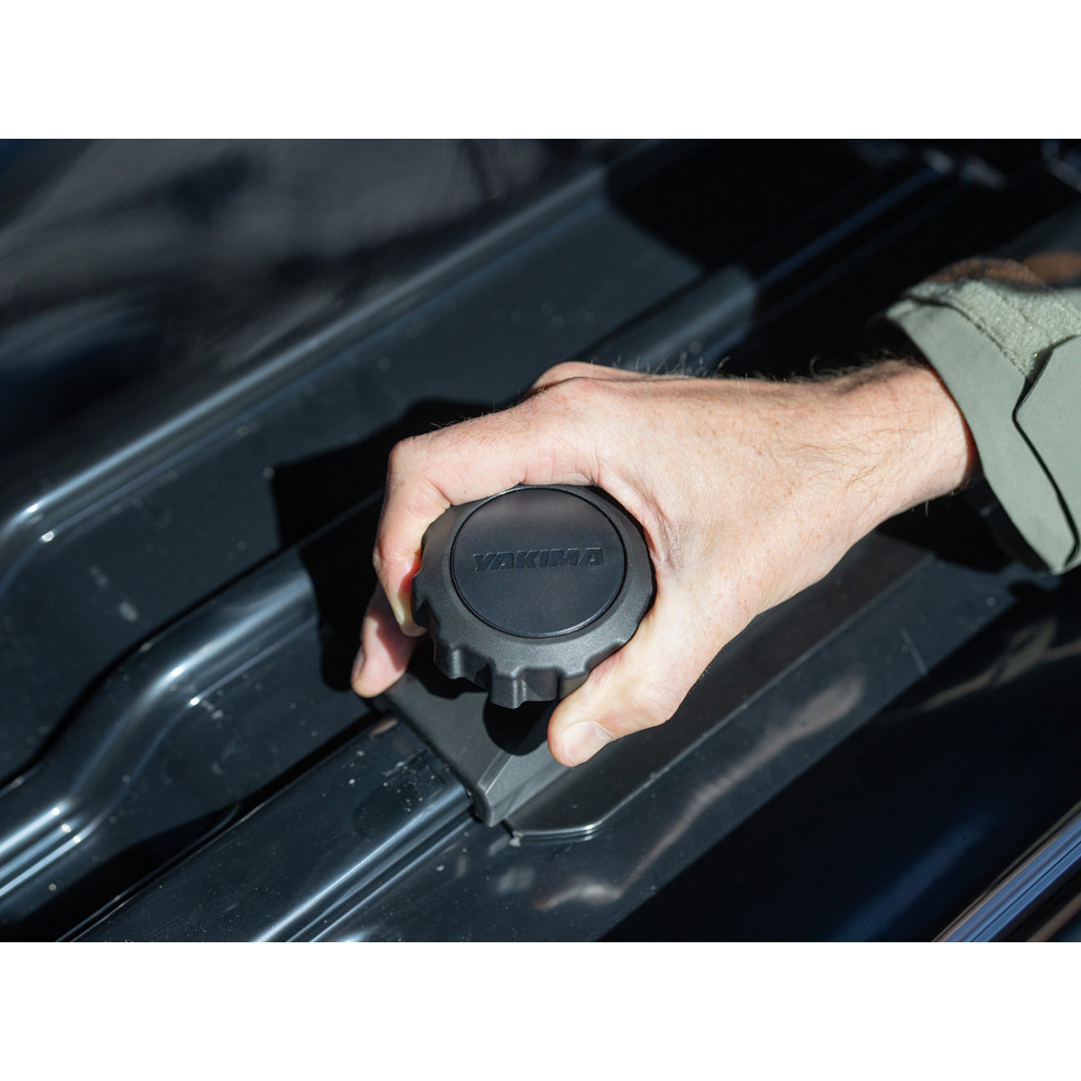 Автобокс Yakima CBX XXL Obsidian Black Glossy Roof Box